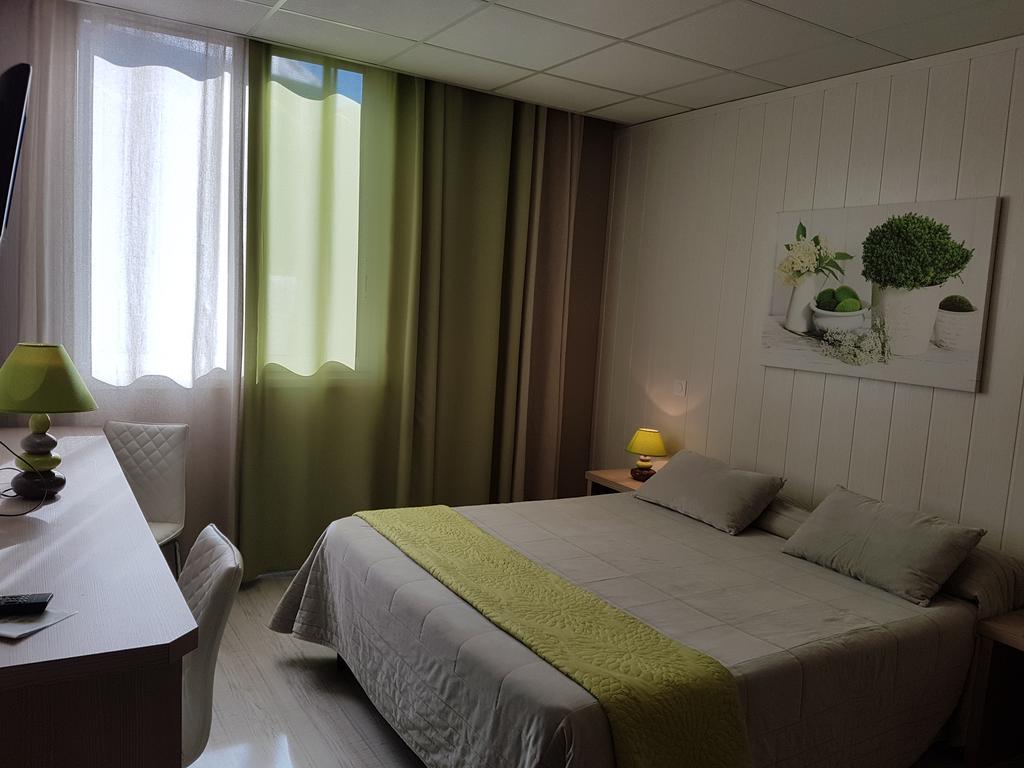 Logis Hotel Restaurant Du Midi - Rodez Centre Zewnętrze zdjęcie