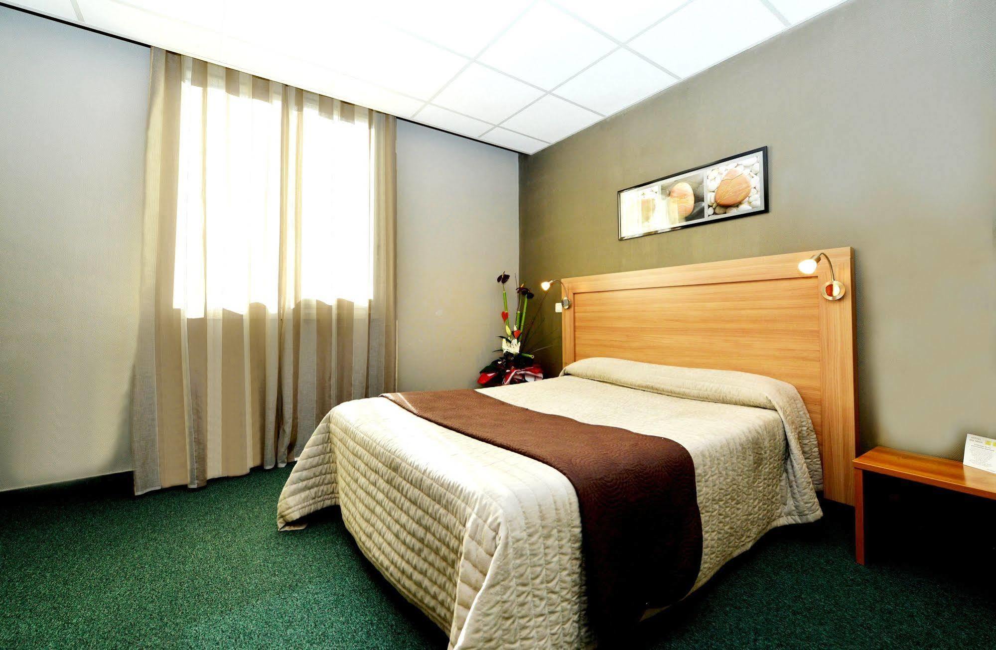 Logis Hotel Restaurant Du Midi - Rodez Centre Zewnętrze zdjęcie
